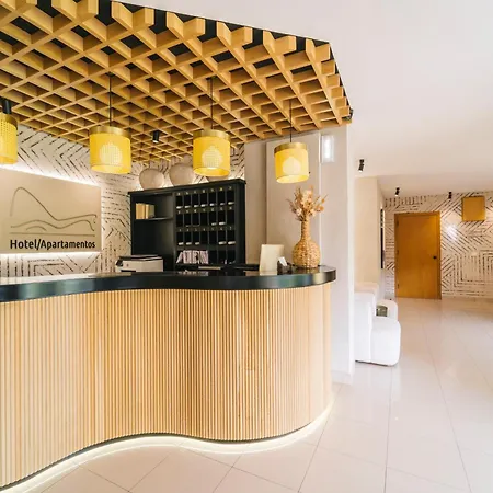 Albatros Apartment *